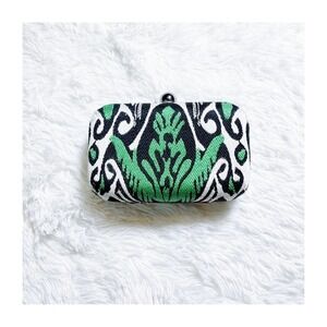 Tylie Malibu Ikat Woven Clutch Crossbody Bag Black White Green OS